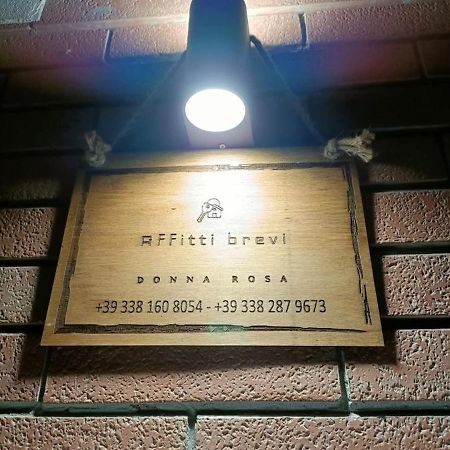 RacalmutoAffitti Brevi Donna Rosa公寓 外观 照片